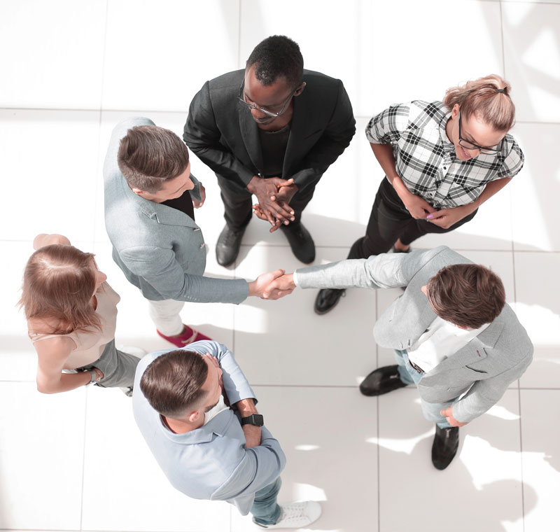 Partners_242732688_XL